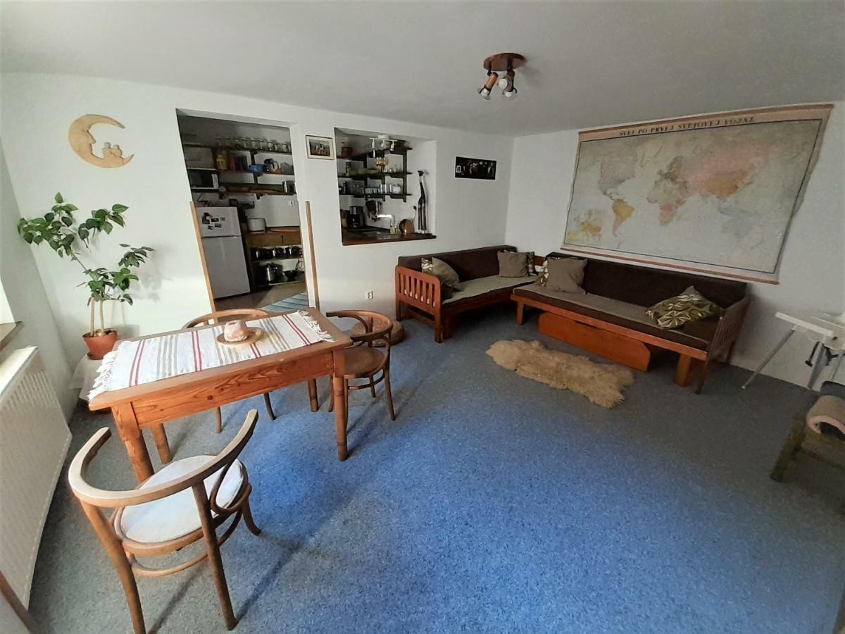 Vidiecky Apartman Kubo Pavčina Lehota Exterior foto